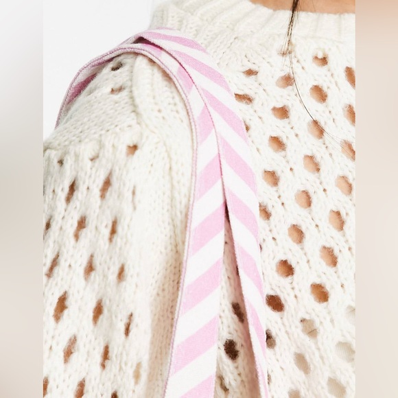 Barbie Canvas Tote - Picture 7 of 9